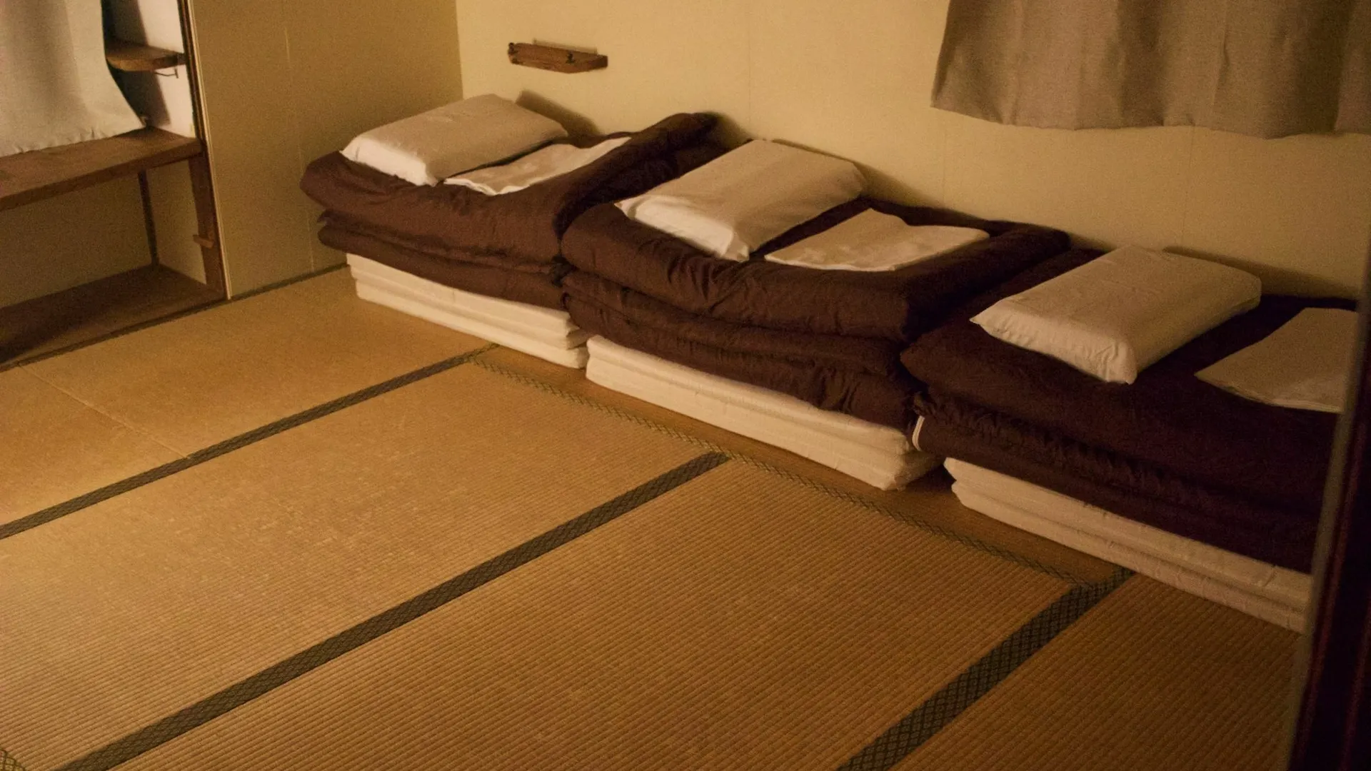 Air Osaka Hostel Japan